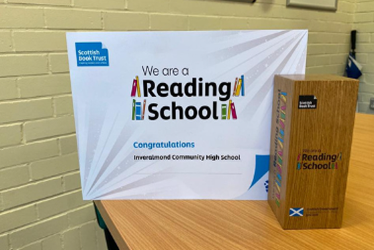 Reading Schools Award Icon